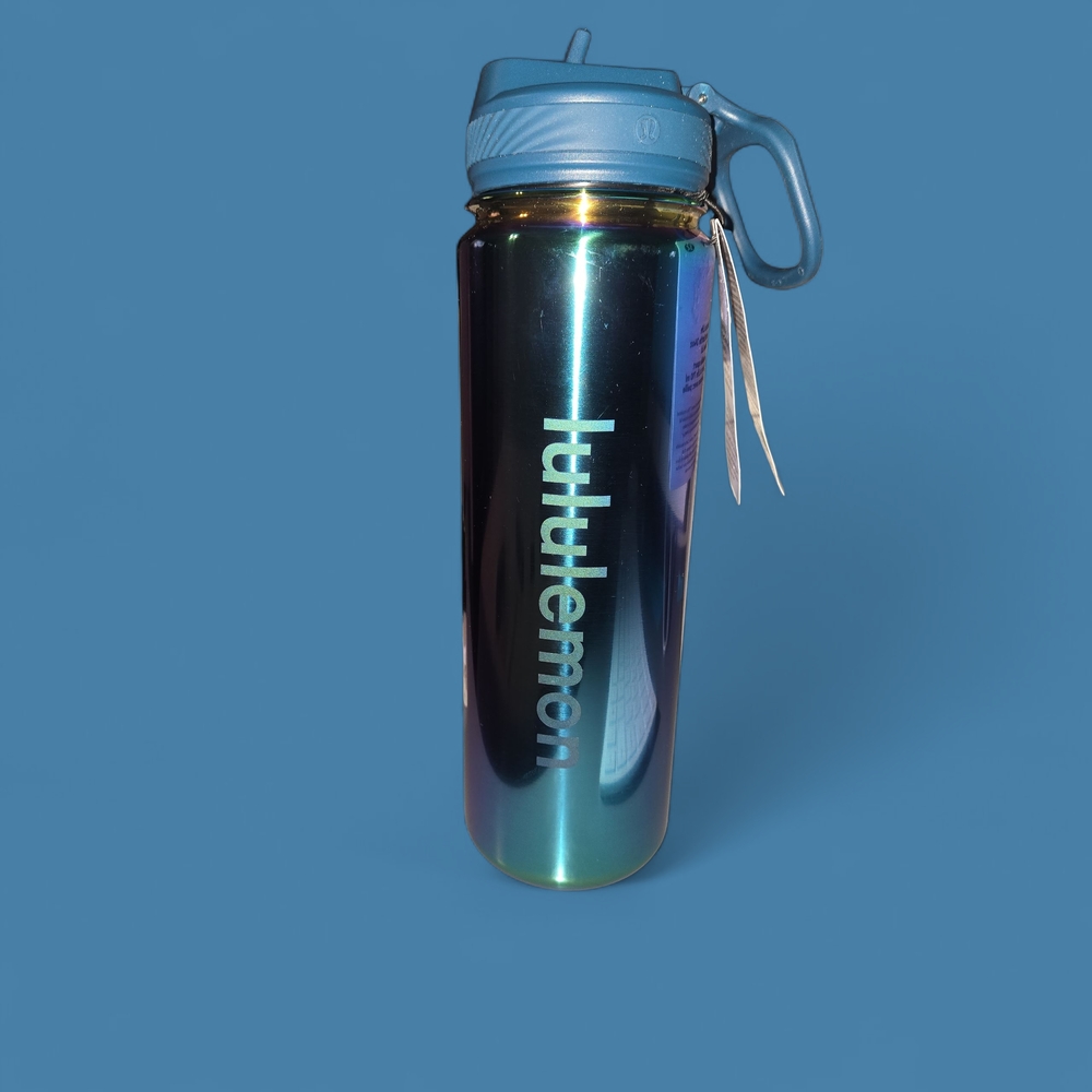 Lululemon Back To Life 24oz Sports Bottle